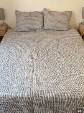 *RESERVED FOR KAREN* Pottery Barn Wheaton Pickstitch Quilt and Shams, King
